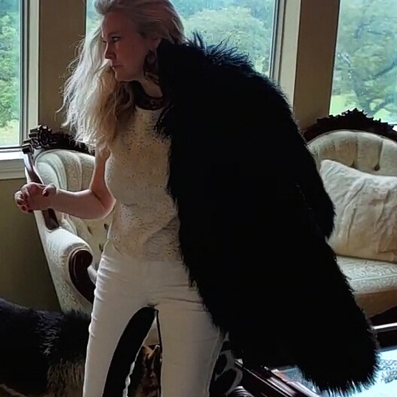 NWT Mongolian Fur Black Coat w/ Large Collar sz L - Picture 9 of 14